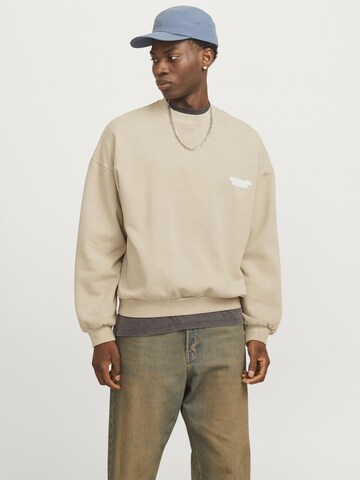 JACK & JONES Sweatshirt in Beige: front