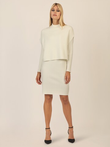 APART Workwear in White