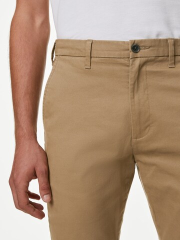 Regular Pantalon chino Marks & Spencer en beige