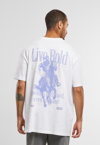 T-Shirt 'Live Bold' Mister Tee en blanc : devant