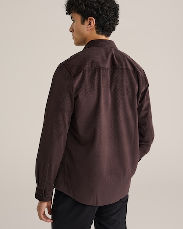Comfort fit Camicia di WE Fashion in marrone