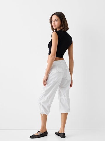 Regular Pantalon Bershka en blanc
