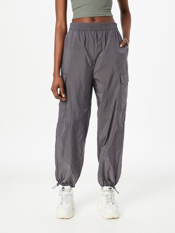 Loosefit Pantalon cargo 'Amaya' modström en gris : devant