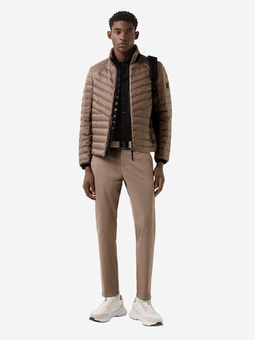 BOGNER Regular Chinohose 'Riley' in Braun