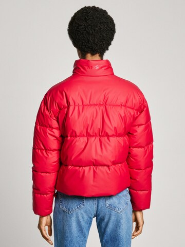 Pepe Jeans Tussenjas 'CARLEY' in Rood
