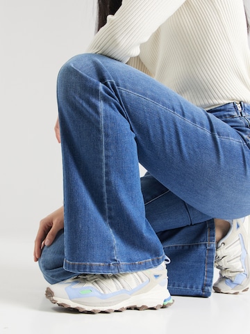 ONLY Flared Jeans 'WAUW' in Blauw