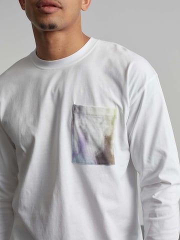ABOUT YOU x Benny Cristo - Camiseta 'Luan' en blanco