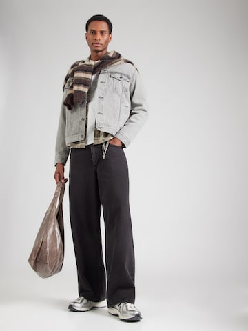 LEVI'S ® Kurtka przejściowa 'The Trucker' w kolorze szary