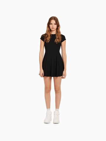 Bershka Kleid in Schwarz