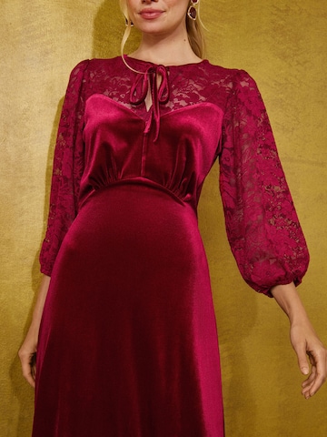 love & roses - Vestido en rojo