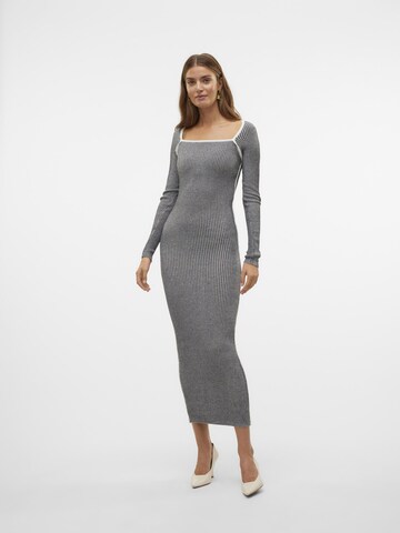 SOMETHINGNEW Strickkleid in Blau: Vorderseite