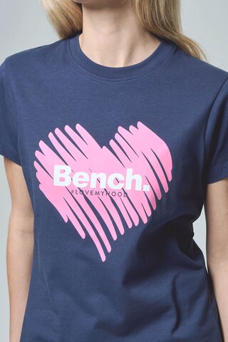 BENCH T-Shirt in Blau