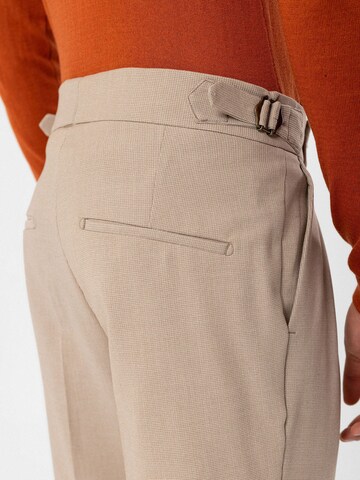 Antioch Regular Trousers in Beige