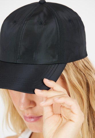 Athlecia Athletic Cap 'Trudy' in Black