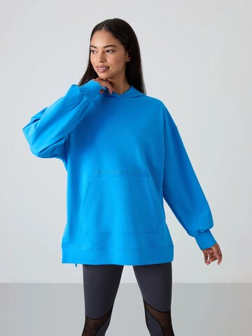 Tommy Life Sweatshirt in Blue