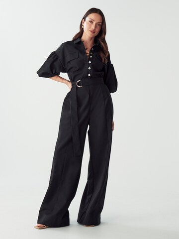 Tuta jumpsuit 'Braelyn' di Willa in nero: frontale