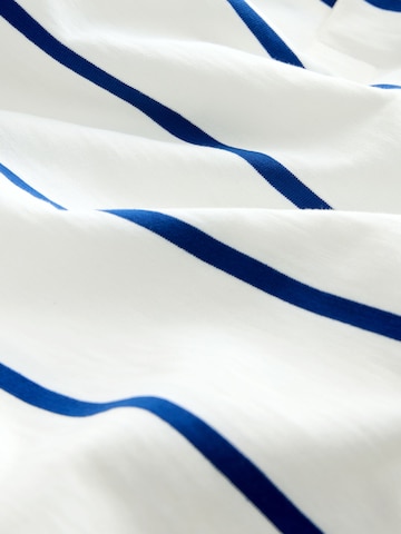 T-Shirt Next en blanc