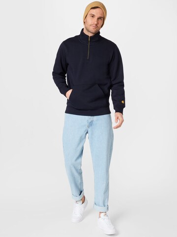 Carhartt WIP Regular Fit Sweatshirt 'Chase' in Blau
