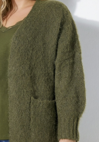 Ulla Popken Lang cardigan i grøn