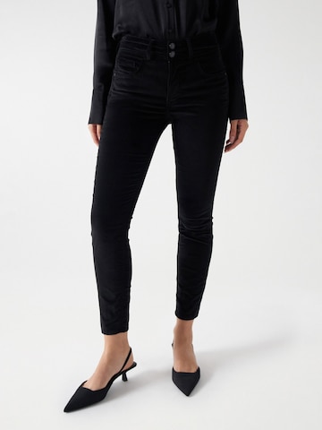 Salsa Jeans Slimfit Jeans in Schwarz: Vorderseite