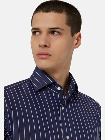 Coupe regular Chemise Boggi Milano en bleu