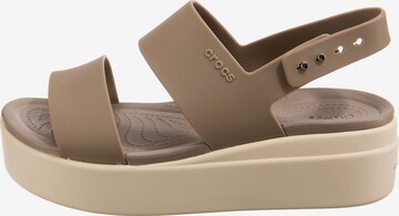 Crocs Sandale 'Brooklyn' in Braun