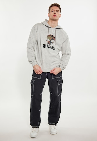 TUFFSKULL Sweatshirt in Grau