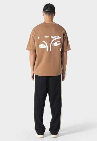 Irasuto Studios T-Shirt 'Saraisu' in Braun