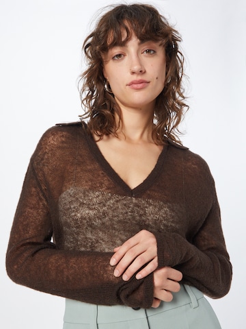 WEEKDAY Sweater 'Tindra' in Brown: front