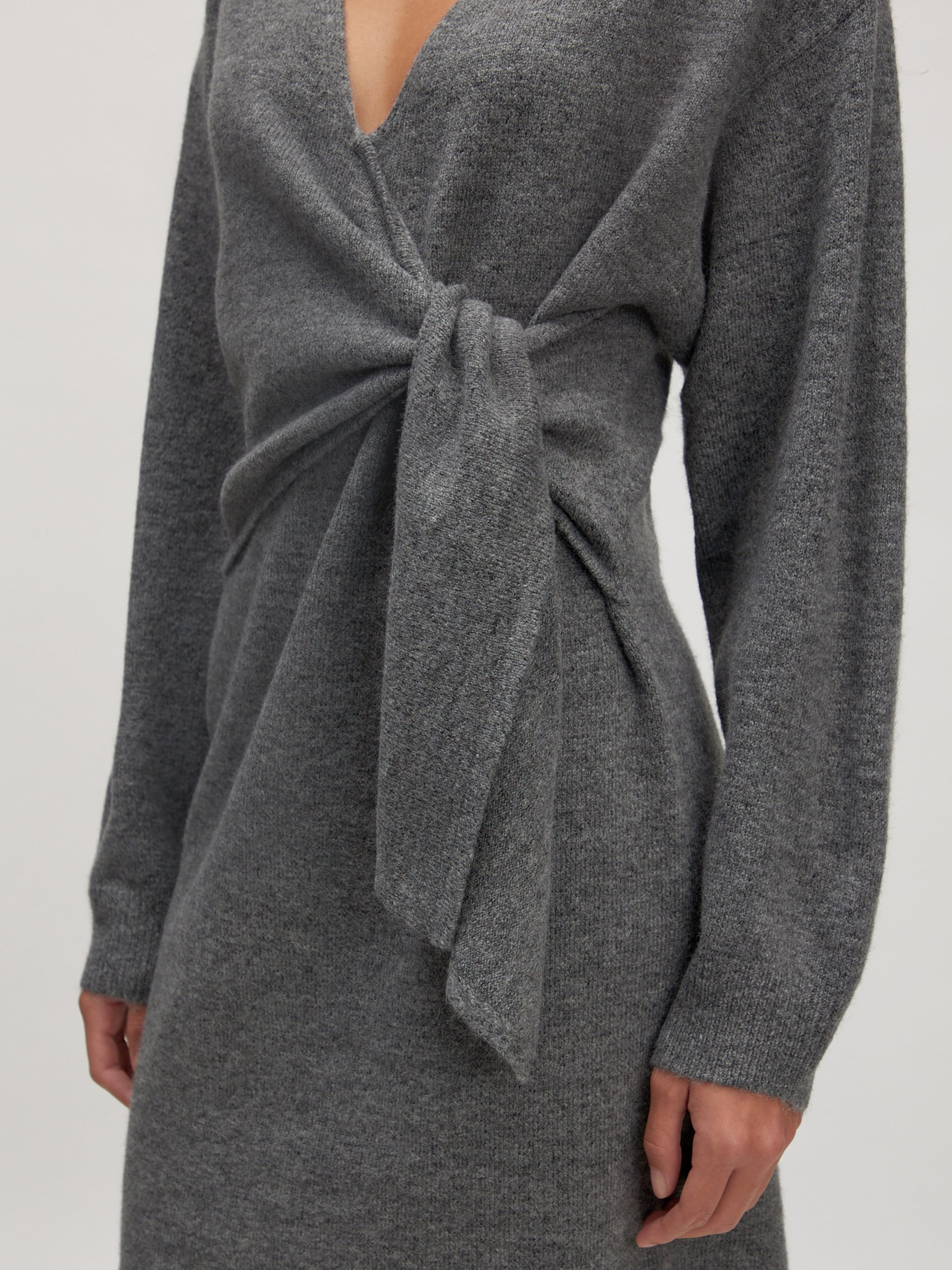 EDITED Produkte Kleid 'Loran' - dunkelgrau