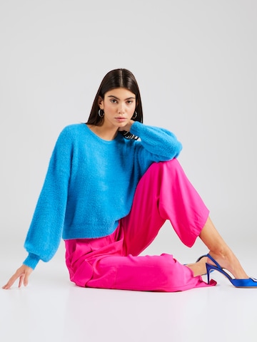 ONLY - Pullover 'Piumo' em azul