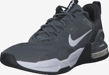 Baskets basses 'Air Max Alpha Trainer 5' NIKE en gris : devant