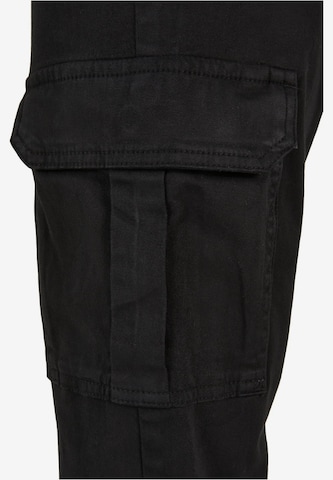 Urban Classics Tapered Cargo trousers in Black
