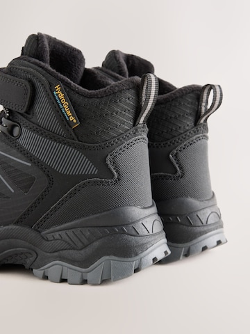 Next Boot in Black