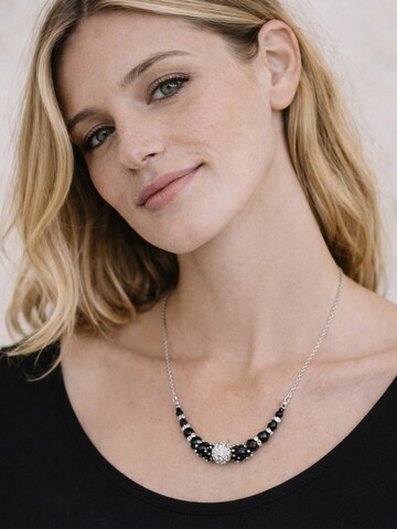 COLLEZIONE ALESSANDRO Necklace 'Miriam' in Black: front