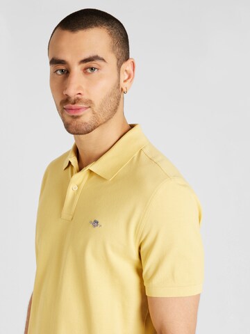 T-Shirt GANT en jaune