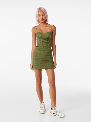 Bershka Šaty – zelená