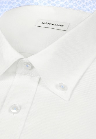 Coupe regular Chemise business SEIDENSTICKER en blanc