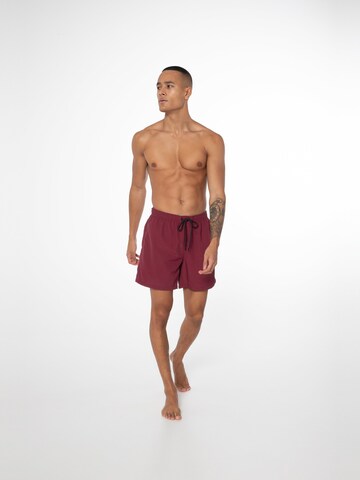 PROTEST Badeshorts 'FASTER' in Rot: Vorderseite