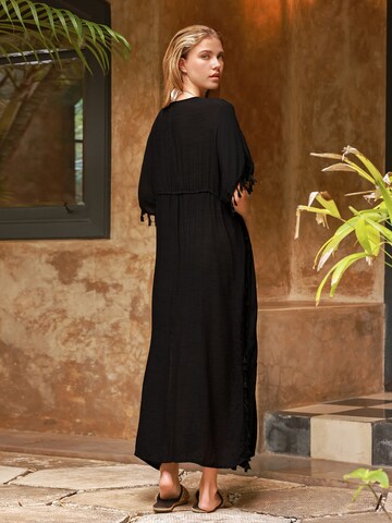 Cupshe Strandkleid 'CAA07B4D004AA' in Schwarz