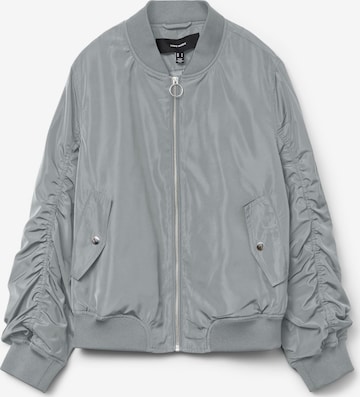 VERO MODA - Chaqueta de entretiempo 'SNKatarina' en plata: frente