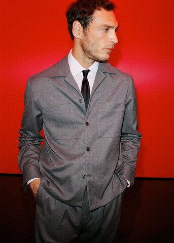 MANGO MAN Regular Fit Hemd in Grau