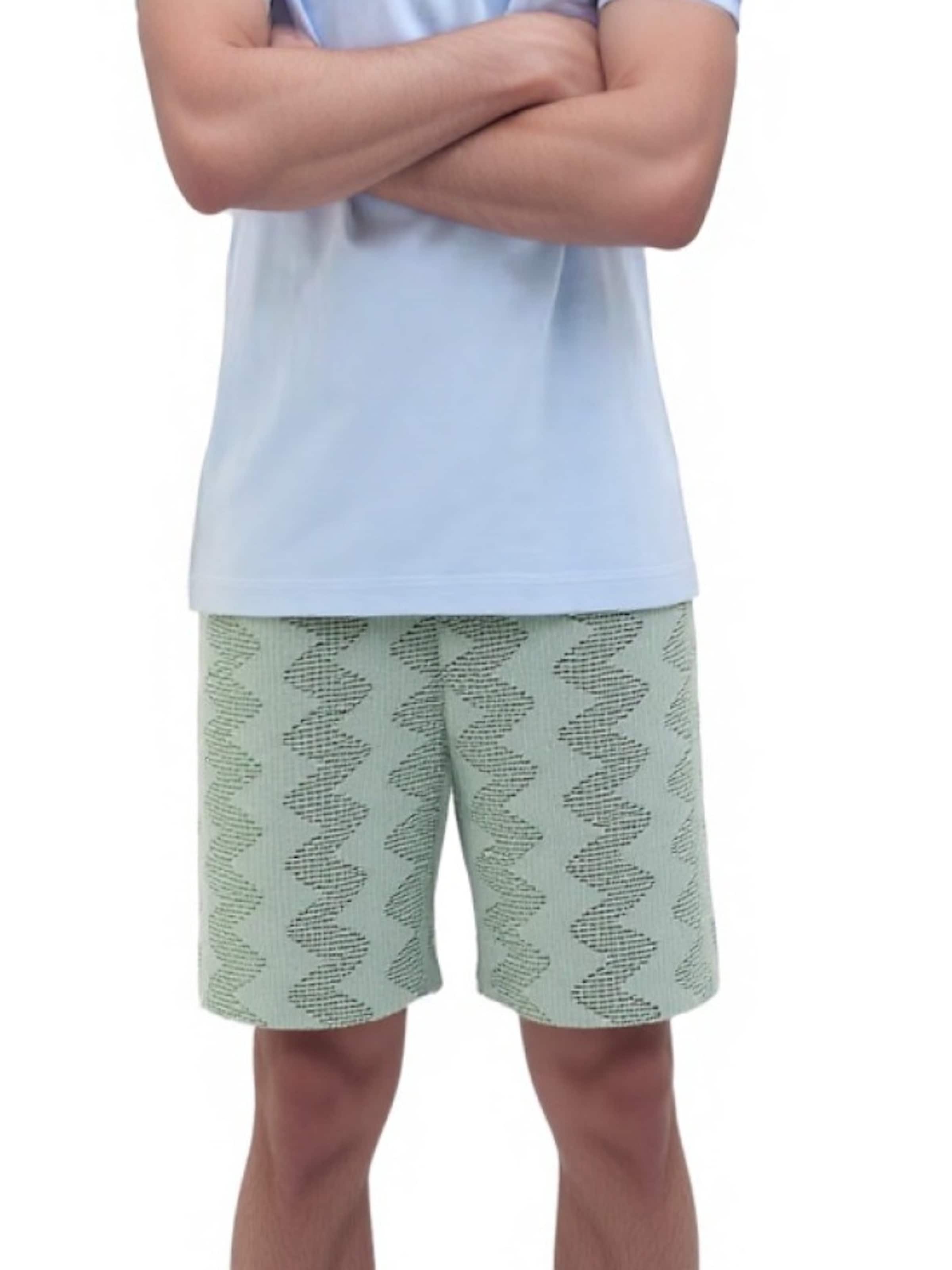 GUESS Regular Pants in Green