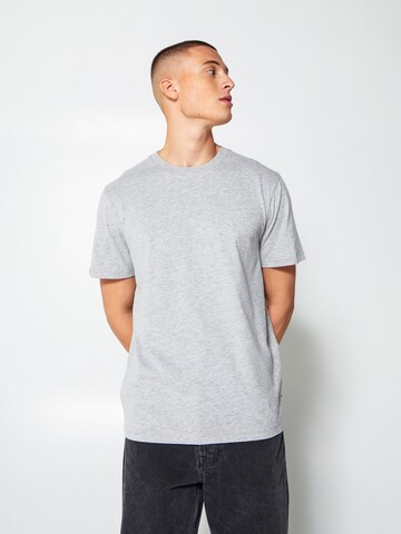 America Today Shirt in Grijs: voorkant