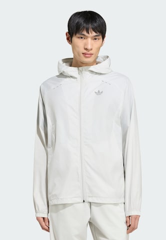 ADIDAS ORIGINALS - Casaco meia-estação 'Trefoil Essentials' em cinzento: frente