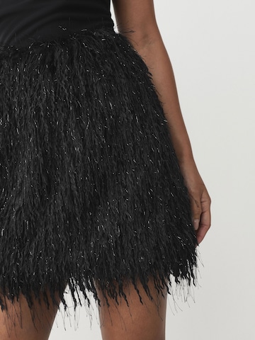 Next Krilo | črna barva