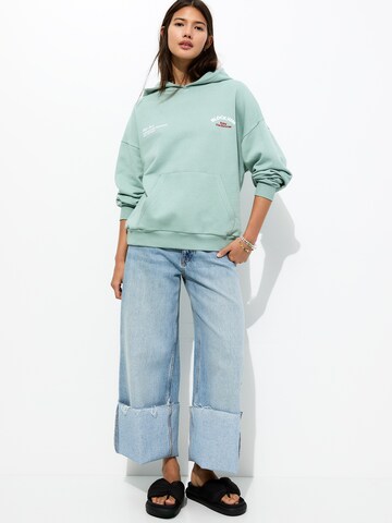 Pull&Bear Sweatshirt in Grün