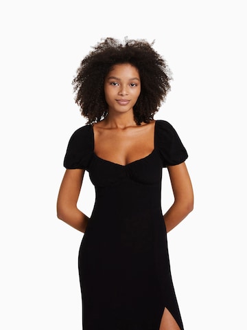 Robe d’été Bershka en noir : devant