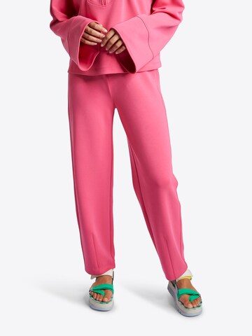 Rich & Royal Loose fit Trousers in Pink: front