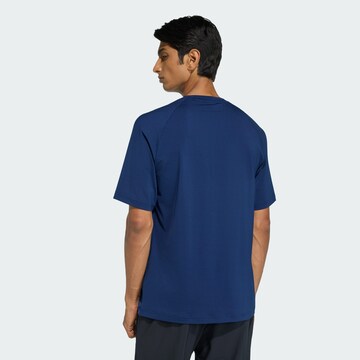ADIDAS ORIGINALS - Camisa 'Essentials' em azul